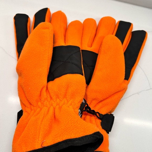 NWT Men’s Waterproof Winter Gloves - Picture 2 of 3